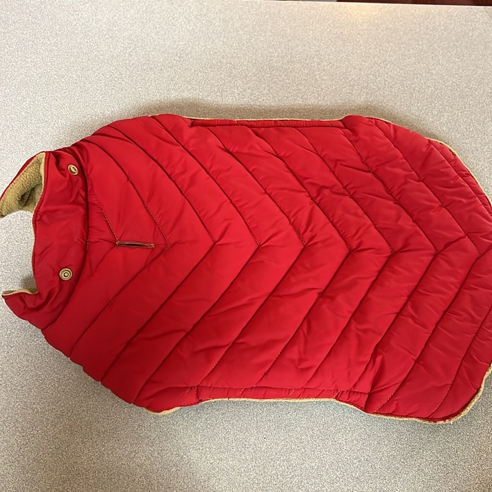 Good To Go insulated doggy coat, size large.